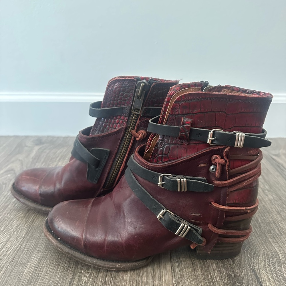 FreeBird Boots Crue Size9